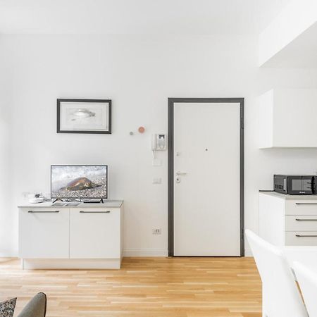 Easylife - Stile E Comfort A Due Passi Da Centrale 米兰 外观 照片